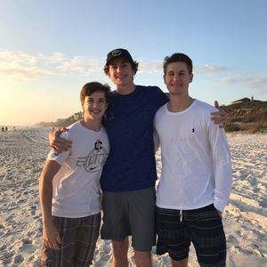 Meet your Posher, Derek